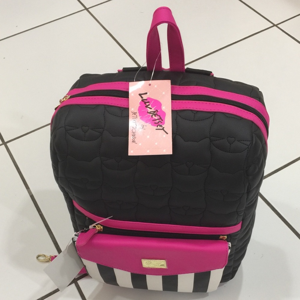 Betsy Johnson 2 In 1 Backpack Set